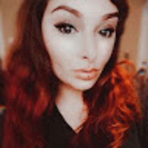 Meet your Posher, Danae